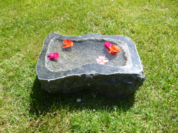 Vogeltränke aus Granit 64, Unikat