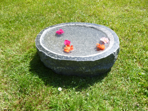 Vogeltränke aus Granit 45, Unikat