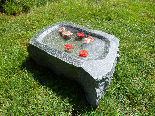 Vogeltränke aus Granit 38, Unikat