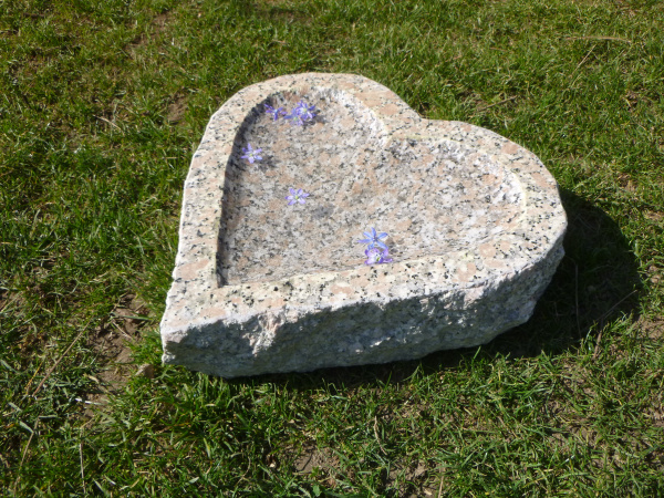 Vogeltränke aus Granit 2, Unikat