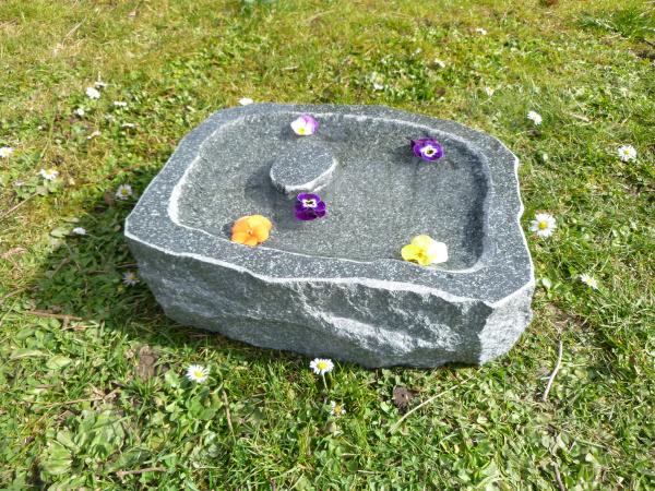 Vogeltränke aus Granit 61, Unikat