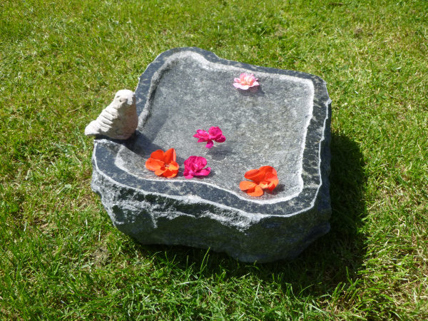 Vogeltränke aus Granit 52, Unikat