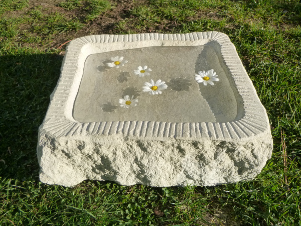 Vogeltränke aus Sandstein Nr. 9, Vogelbad Naturstein steinmetzstore.de