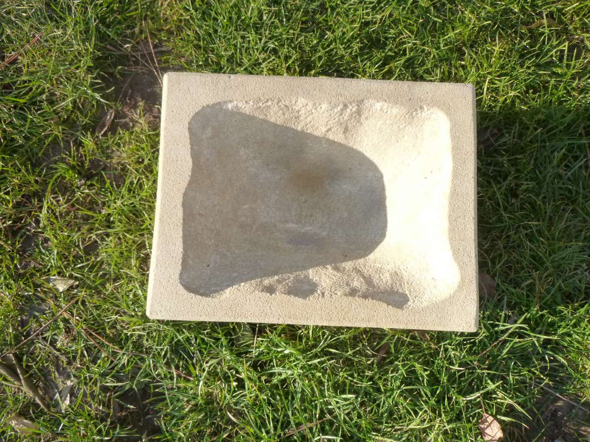 Vogeltränke aus Sandstein Nr. 8, Vogelbad Naturstein steinmetzstore.de