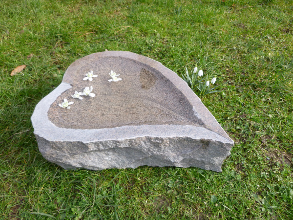 Vogeltränke aus Granit 58, Unikat