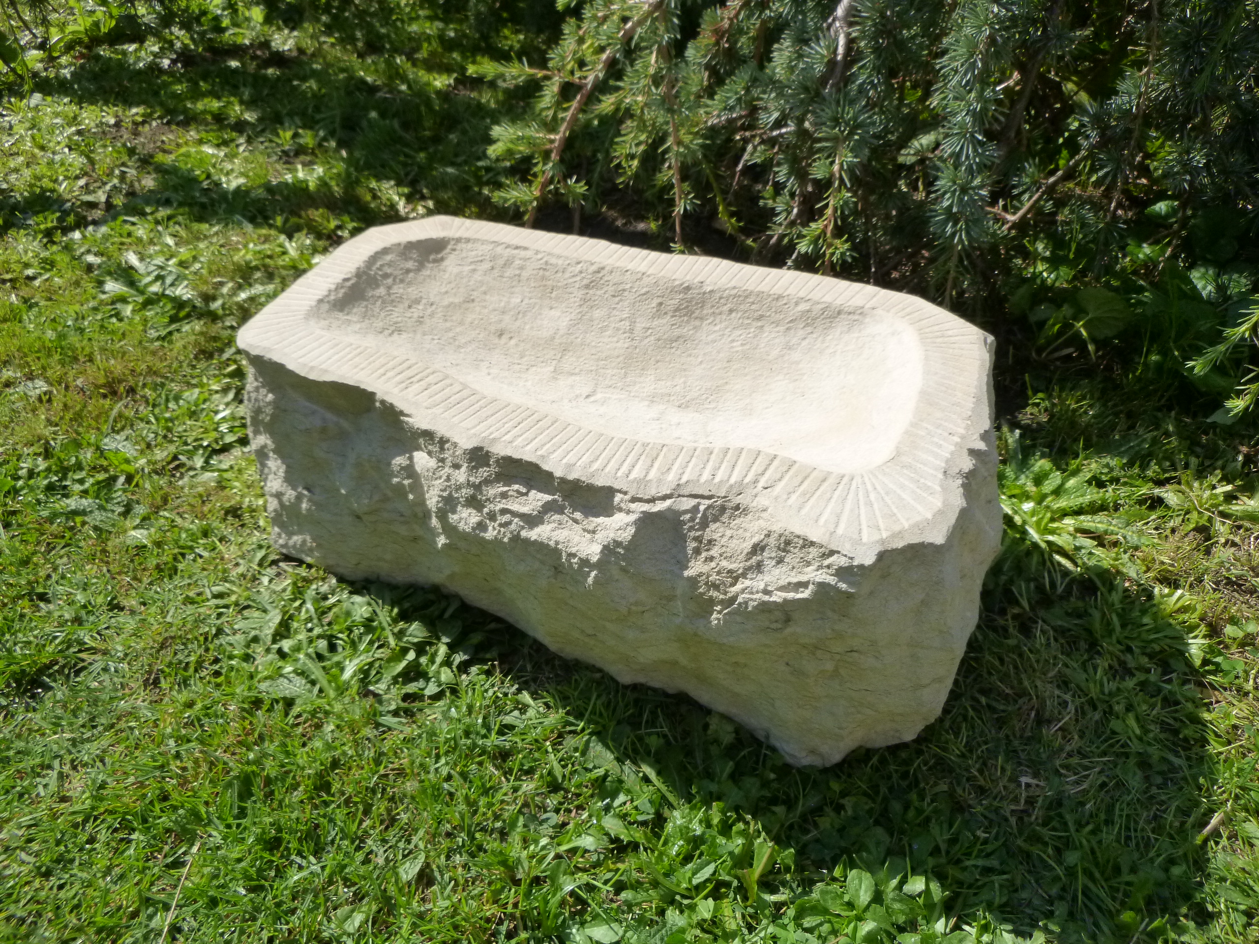 Vogeltränke aus Sandstein Nr.2, Vogelbad aus Naturstein steinmetz