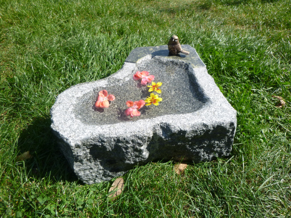 Vogeltränke aus Granit 34, Unikat
