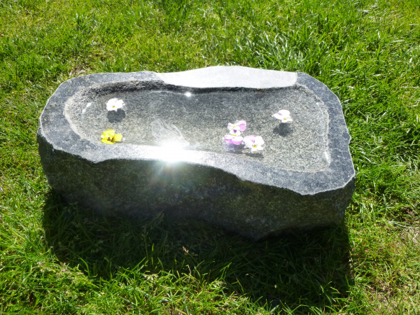 Vogeltränke aus Granit 18, Unikat